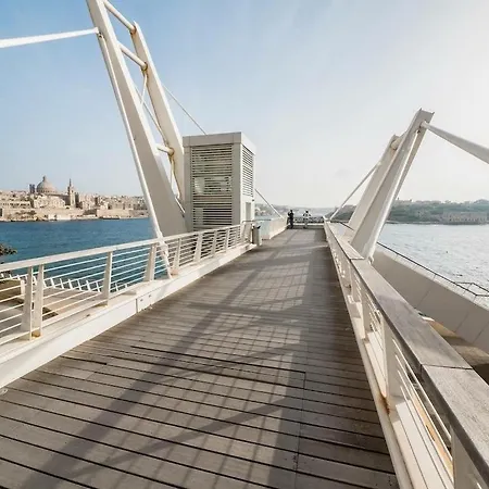 Apartment Super Luxury In Tigne Point, Amazing Ocean Views Sliema