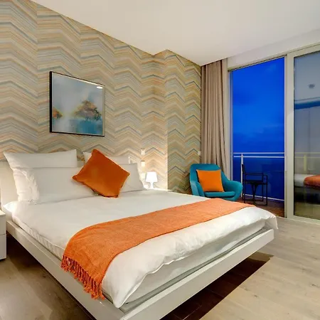 Super Luxury In Tigne Point, Amazing Ocean Views * Sliema